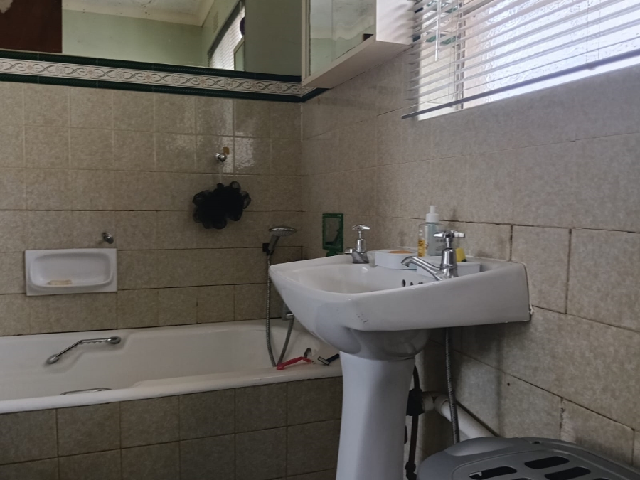 3 Bedroom Property for Sale in Greenhills Gauteng