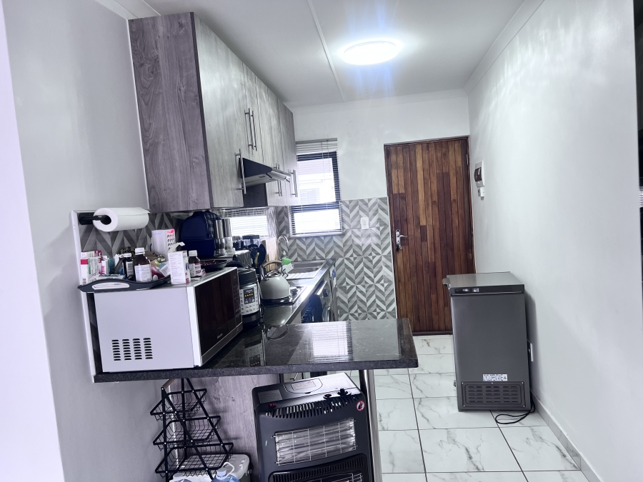 2 Bedroom Property for Sale in Pomona Gauteng