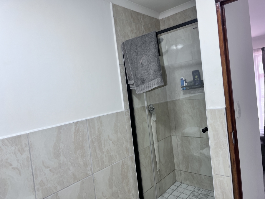 2 Bedroom Property for Sale in Pomona Gauteng