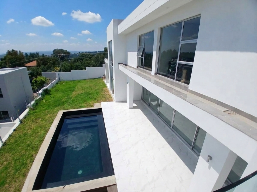 To Let 4 Bedroom Property for Rent in Waterkloof Heights Gauteng