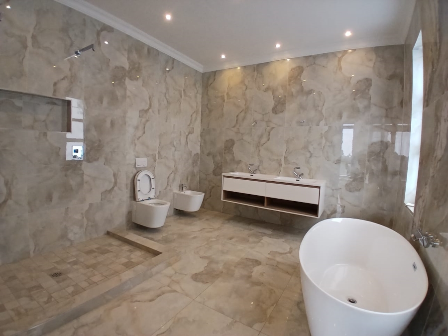 To Let 4 Bedroom Property for Rent in Waterkloof Heights Gauteng