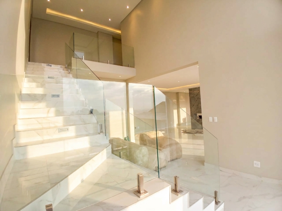 To Let 4 Bedroom Property for Rent in Waterkloof Heights Gauteng