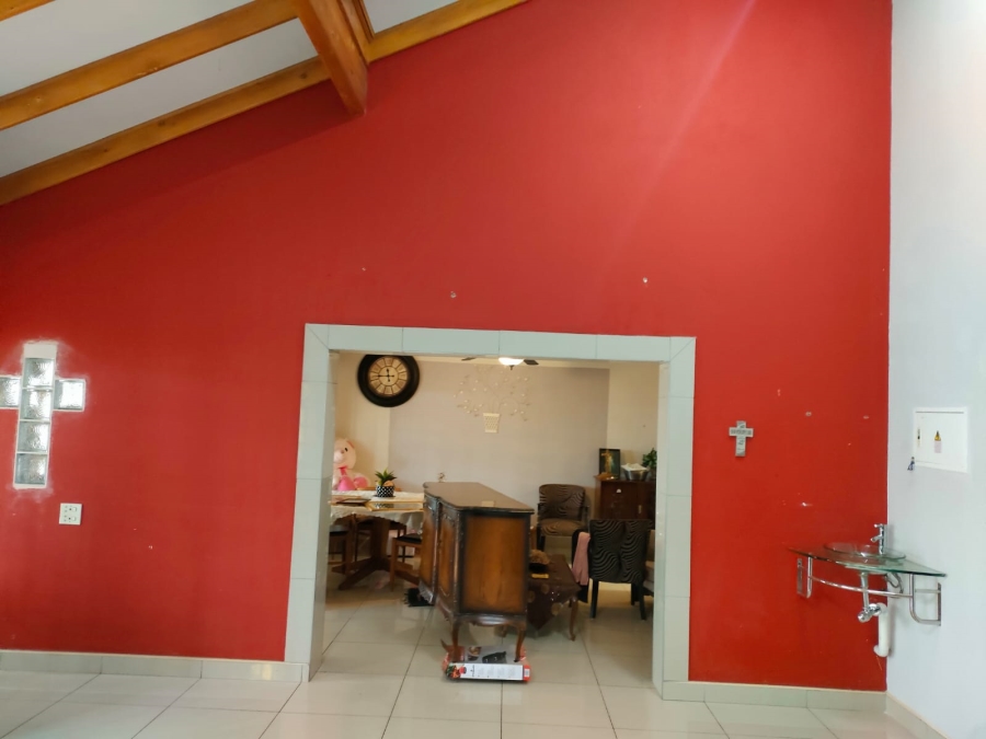 4 Bedroom Property for Sale in Lenasia South Gauteng