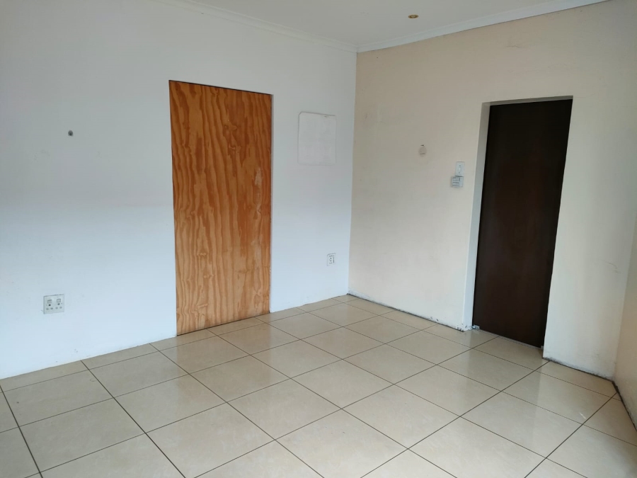 4 Bedroom Property for Sale in Lenasia South Gauteng