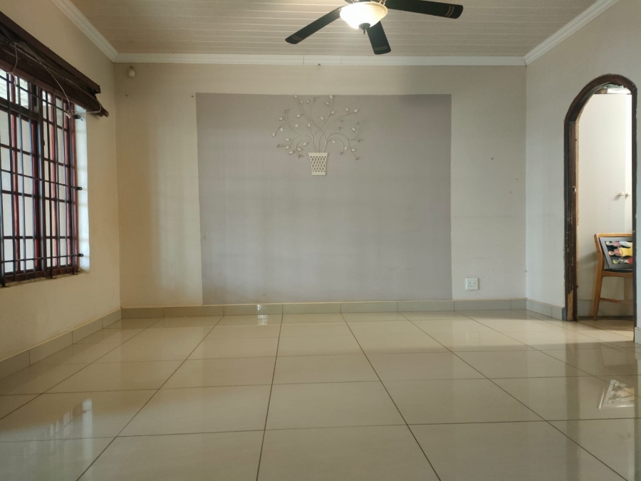 4 Bedroom Property for Sale in Lenasia South Gauteng