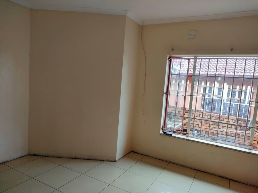 4 Bedroom Property for Sale in Lenasia South Gauteng