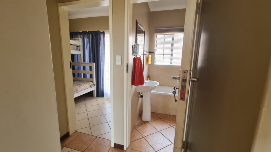 2 Bedroom Property for Sale in Equestria Gauteng