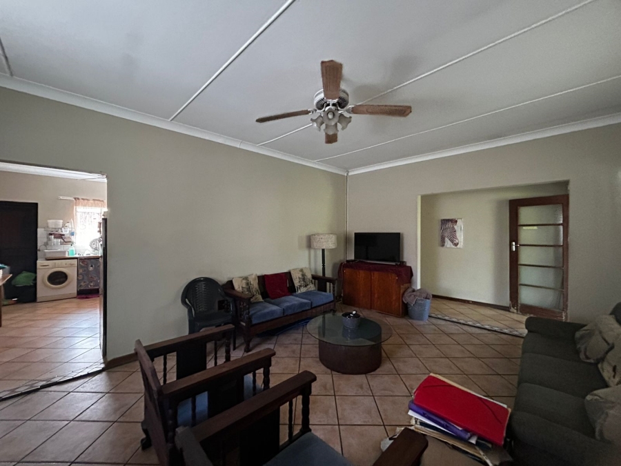 To Let 3 Bedroom Property for Rent in Gezina Gauteng
