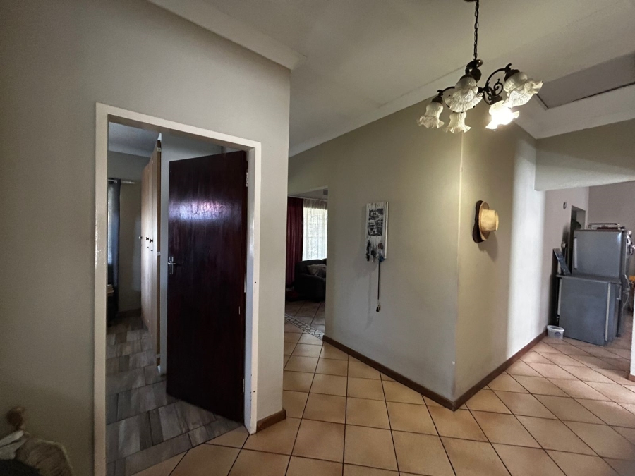 To Let 3 Bedroom Property for Rent in Gezina Gauteng