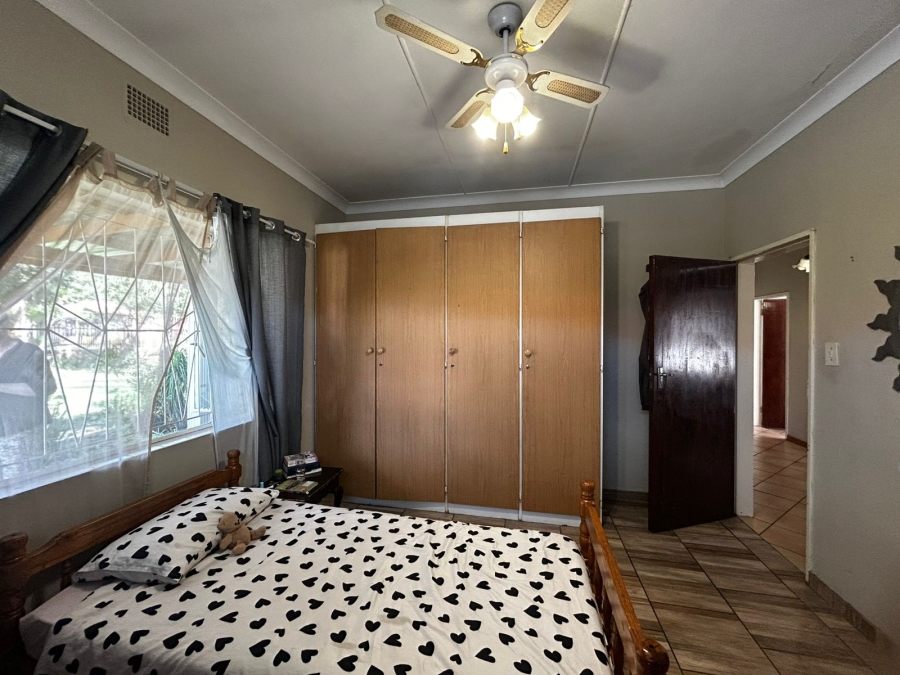 To Let 3 Bedroom Property for Rent in Gezina Gauteng