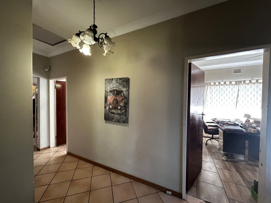 To Let 3 Bedroom Property for Rent in Gezina Gauteng