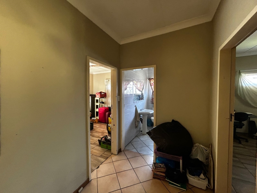 To Let 3 Bedroom Property for Rent in Gezina Gauteng