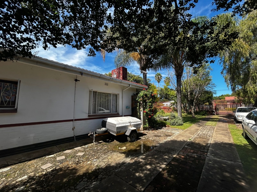 To Let 3 Bedroom Property for Rent in Gezina Gauteng