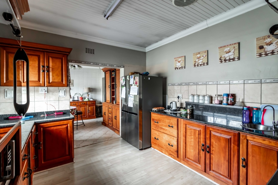 4 Bedroom Property for Sale in Villieria Gauteng
