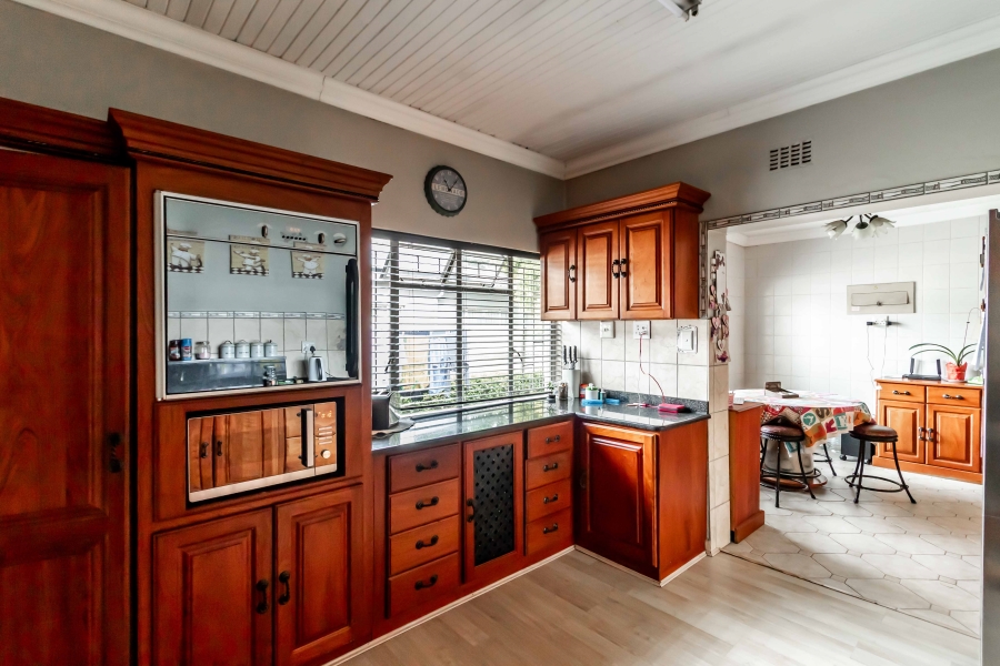 4 Bedroom Property for Sale in Villieria Gauteng