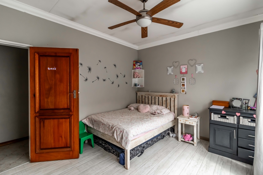 4 Bedroom Property for Sale in Villieria Gauteng