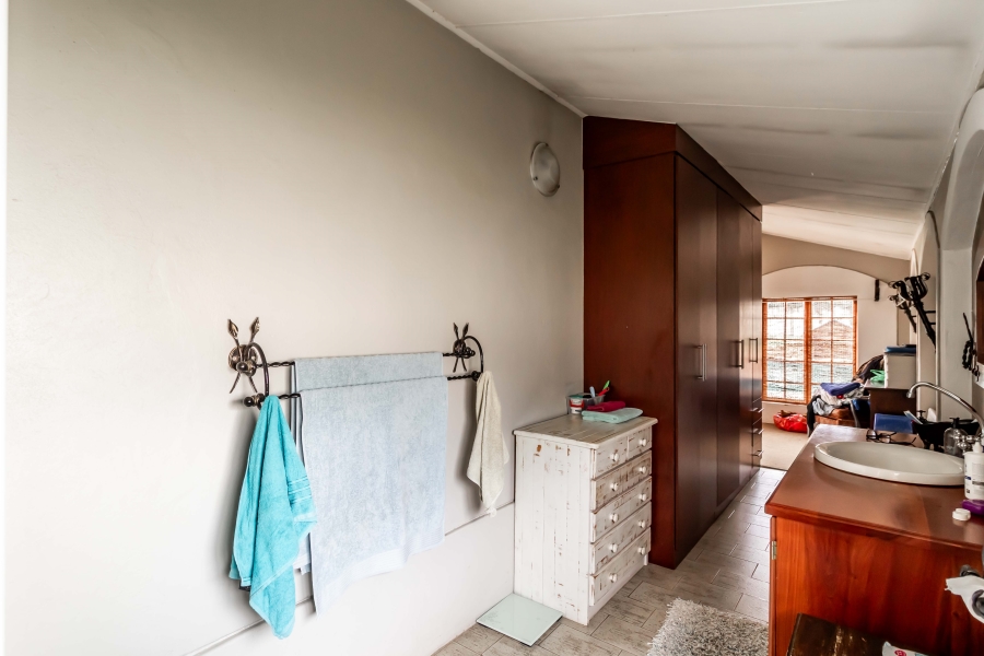 4 Bedroom Property for Sale in Villieria Gauteng