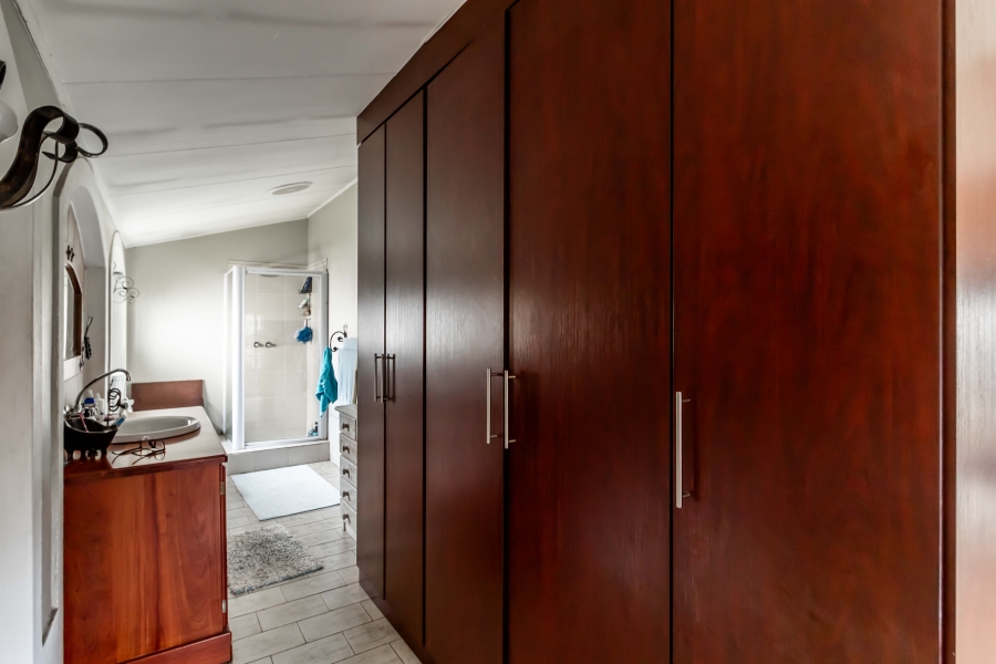 4 Bedroom Property for Sale in Villieria Gauteng