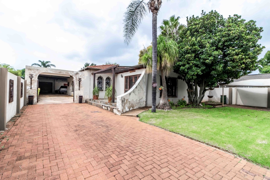 4 Bedroom Property for Sale in Villieria Gauteng