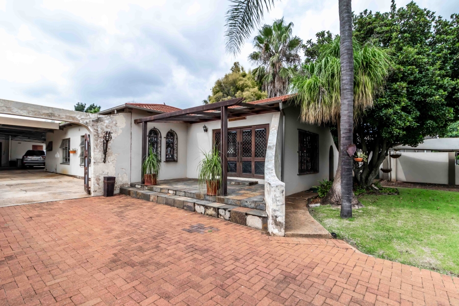 4 Bedroom Property for Sale in Villieria Gauteng