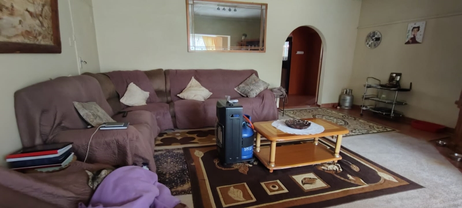 6 Bedroom Property for Sale in Westonaria Gauteng