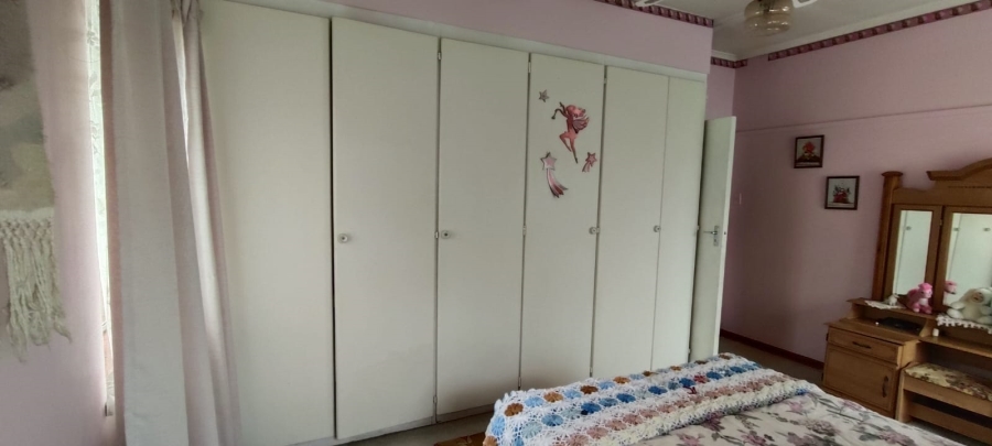 6 Bedroom Property for Sale in Westonaria Gauteng