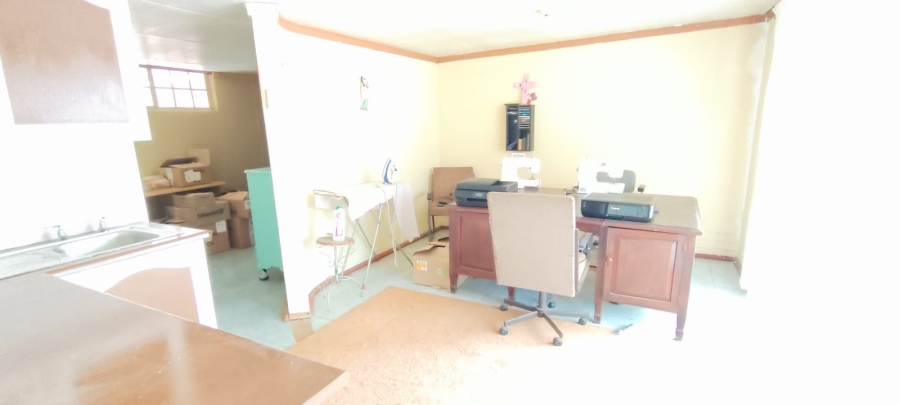 6 Bedroom Property for Sale in Westonaria Gauteng