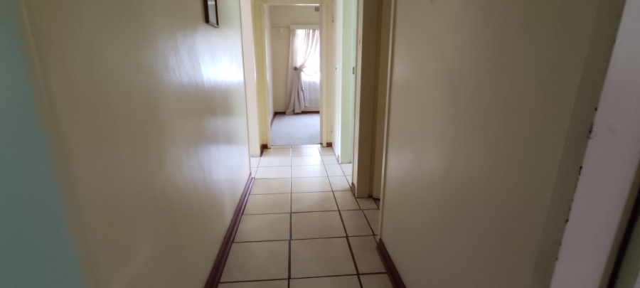 6 Bedroom Property for Sale in Westonaria Gauteng