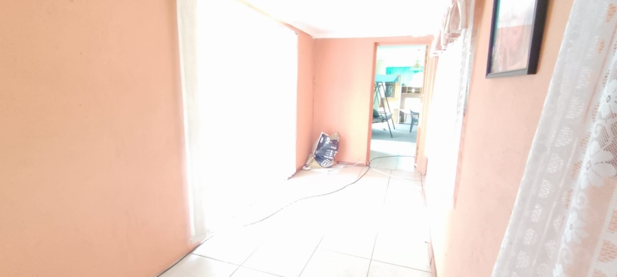 6 Bedroom Property for Sale in Westonaria Gauteng