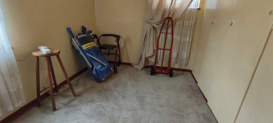 6 Bedroom Property for Sale in Westonaria Gauteng