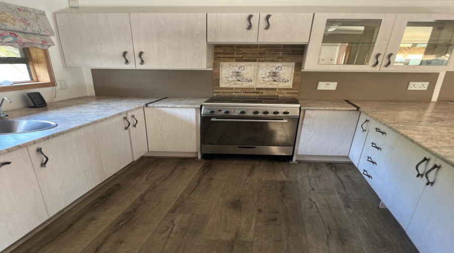 2 Bedroom Property for Sale in Vaaloewer Gauteng