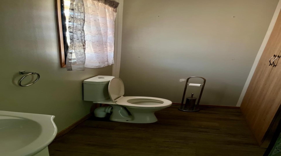 2 Bedroom Property for Sale in Vaaloewer Gauteng