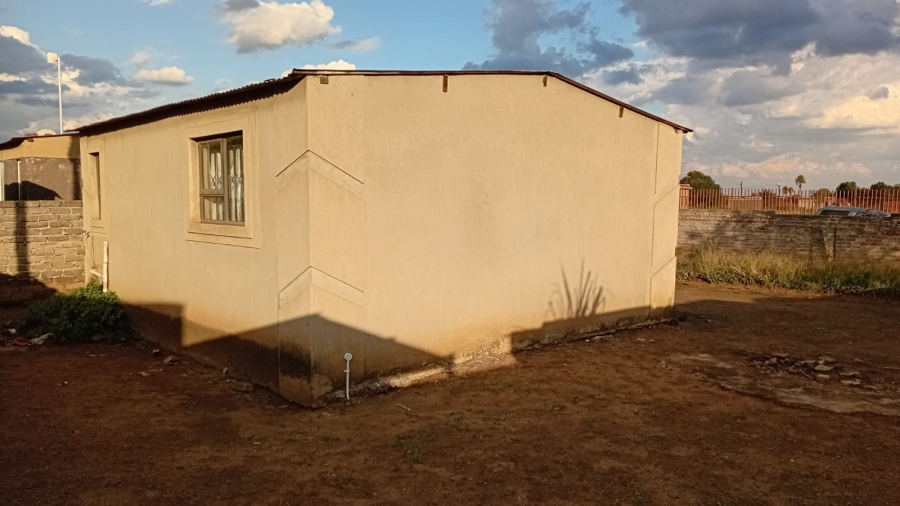 2 Bedroom Property for Sale in Bophelong Gauteng