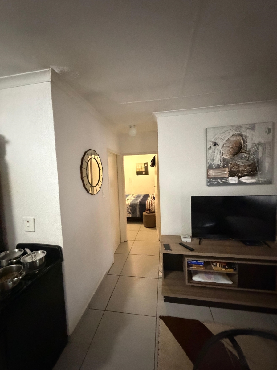2 Bedroom Property for Sale in Palm Springs Gauteng