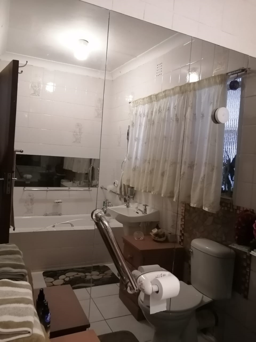 3 Bedroom Property for Sale in Sonland Park Gauteng