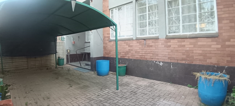 2 Bedroom Property for Sale in Peacehaven Gauteng