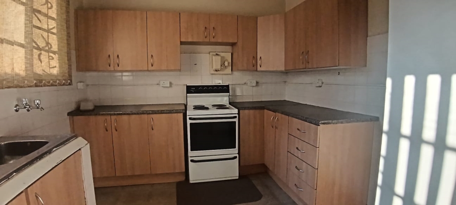 2 Bedroom Property for Sale in Peacehaven Gauteng