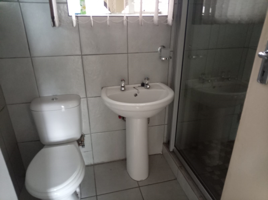 2 Bedroom Property for Sale in Peacehaven Gauteng