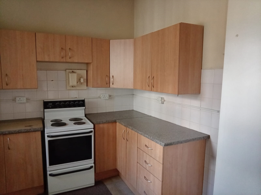 2 Bedroom Property for Sale in Peacehaven Gauteng