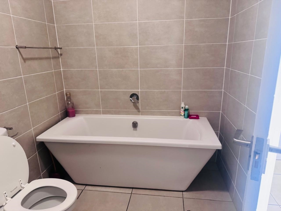 2 Bedroom Property for Sale in Linbro Park Gauteng