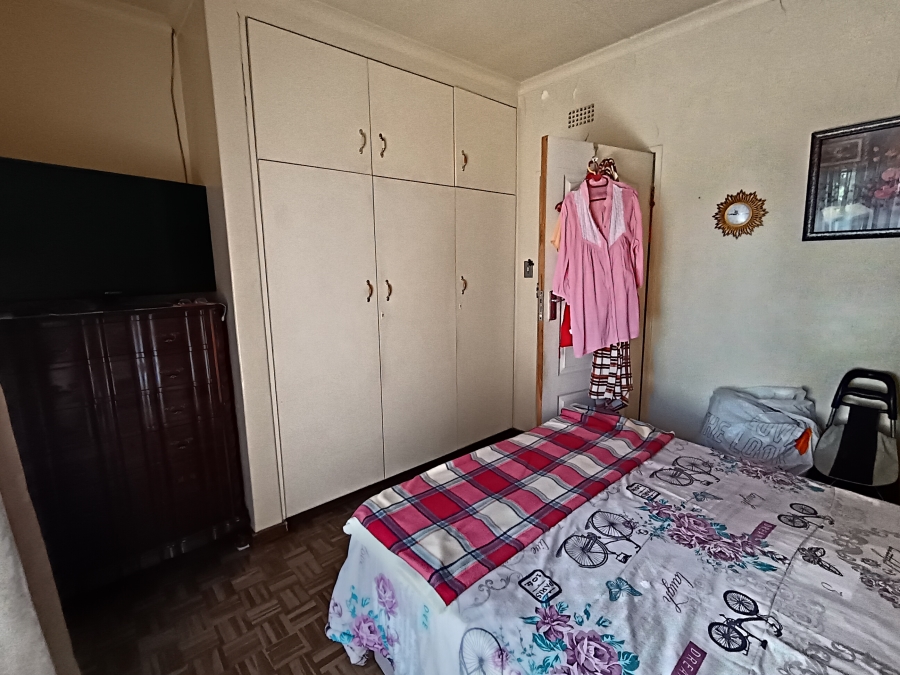 3 Bedroom Property for Sale in Brackendowns Gauteng