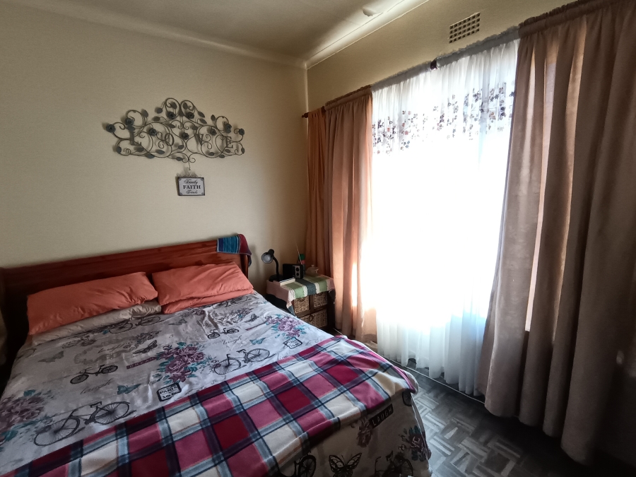 3 Bedroom Property for Sale in Brackendowns Gauteng