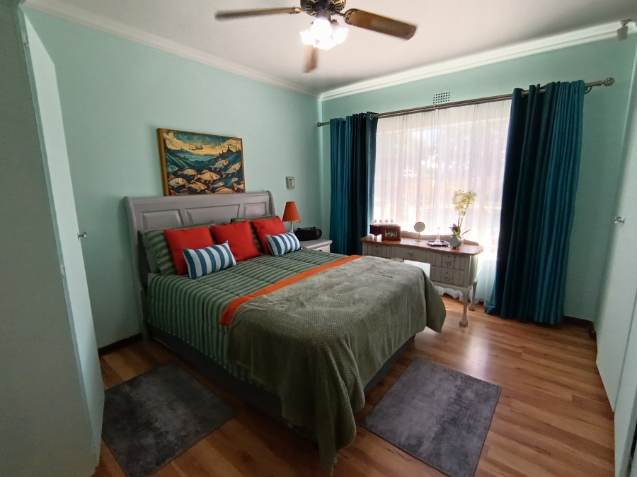 3 Bedroom Property for Sale in Brackendowns Gauteng