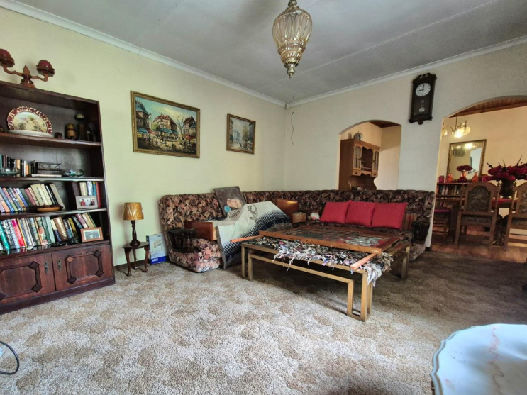 3 Bedroom Property for Sale in Brackendowns Gauteng