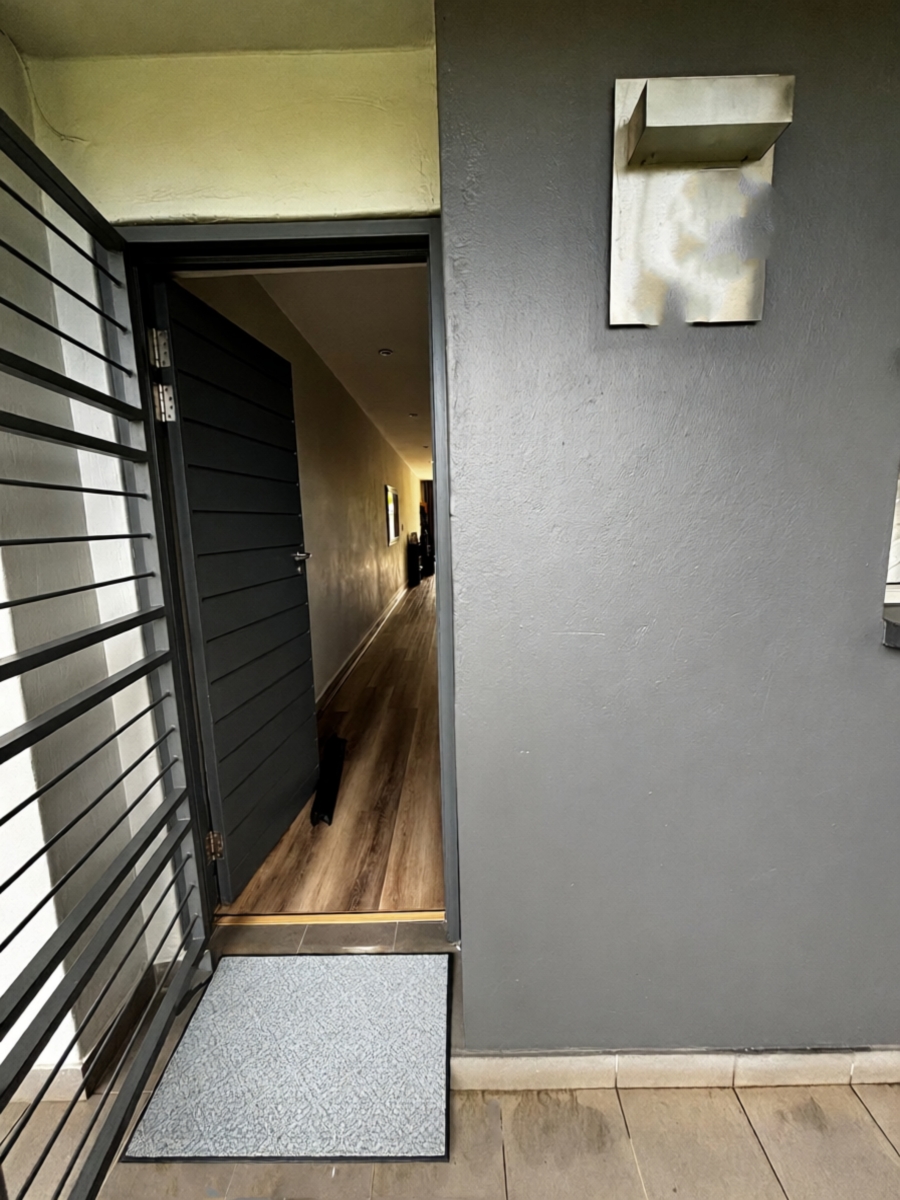 1 Bedroom Property for Sale in Morningside Gauteng