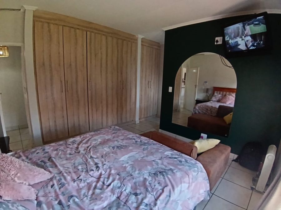 3 Bedroom Property for Sale in Sunair Park Gauteng