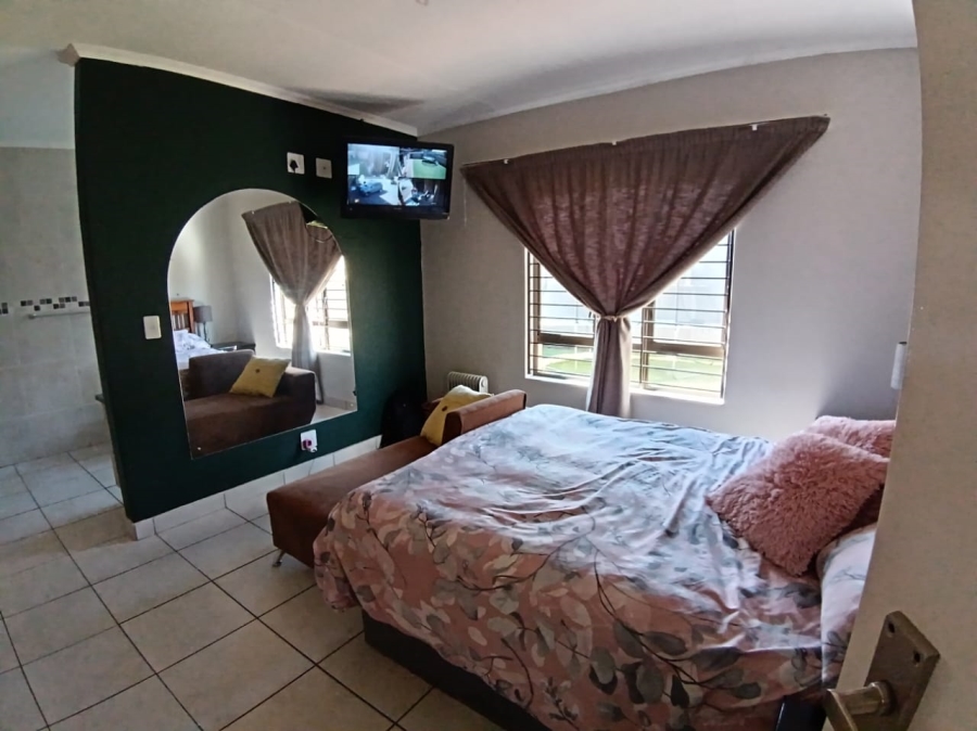 3 Bedroom Property for Sale in Sunair Park Gauteng