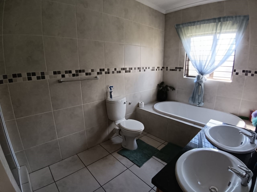 3 Bedroom Property for Sale in Sunair Park Gauteng