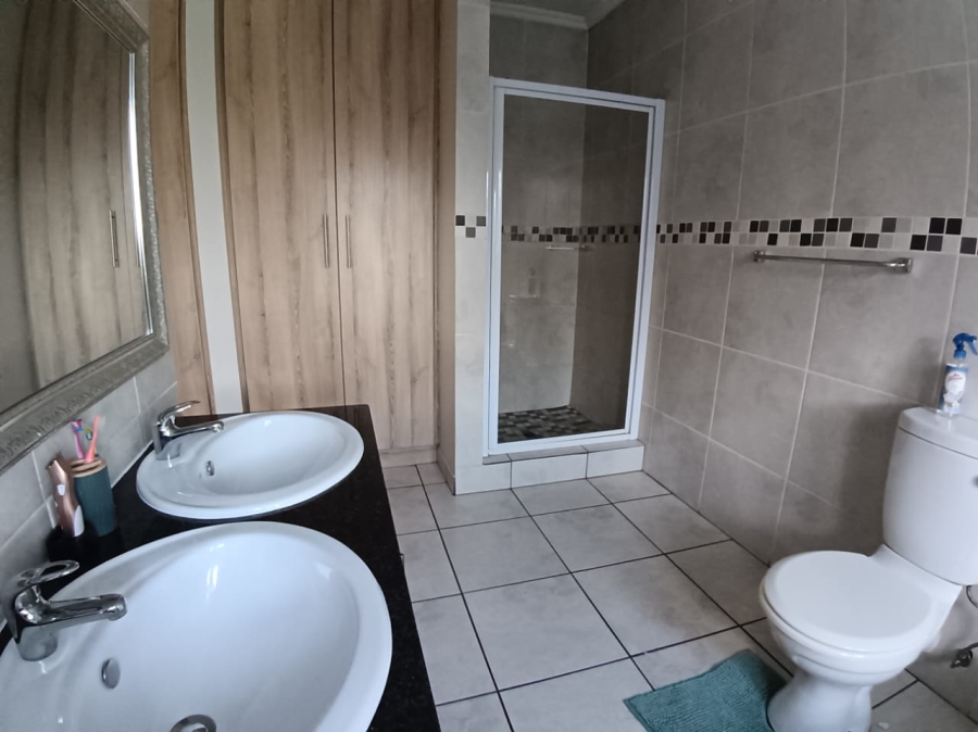 3 Bedroom Property for Sale in Sunair Park Gauteng