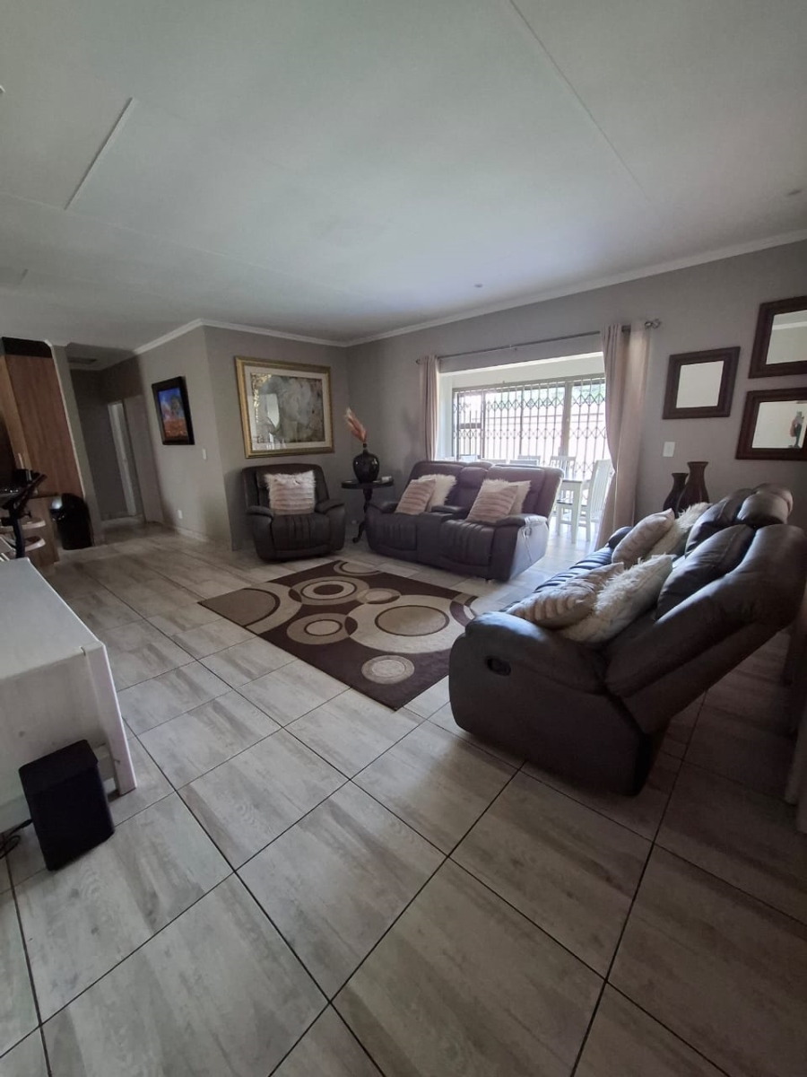 3 Bedroom Property for Sale in Sunair Park Gauteng
